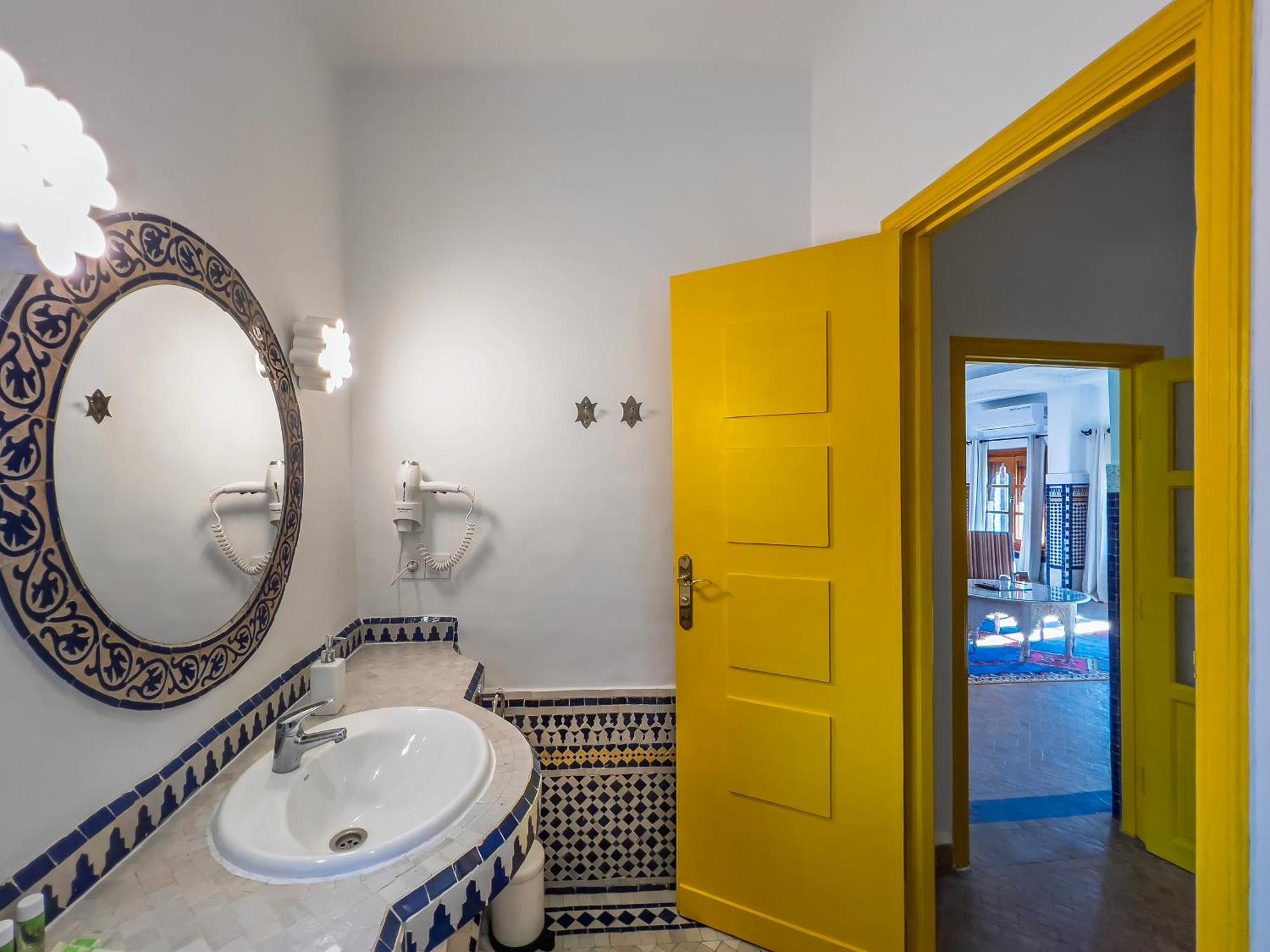 Riad Tanja By Chef Moha Tangier Exterior photo